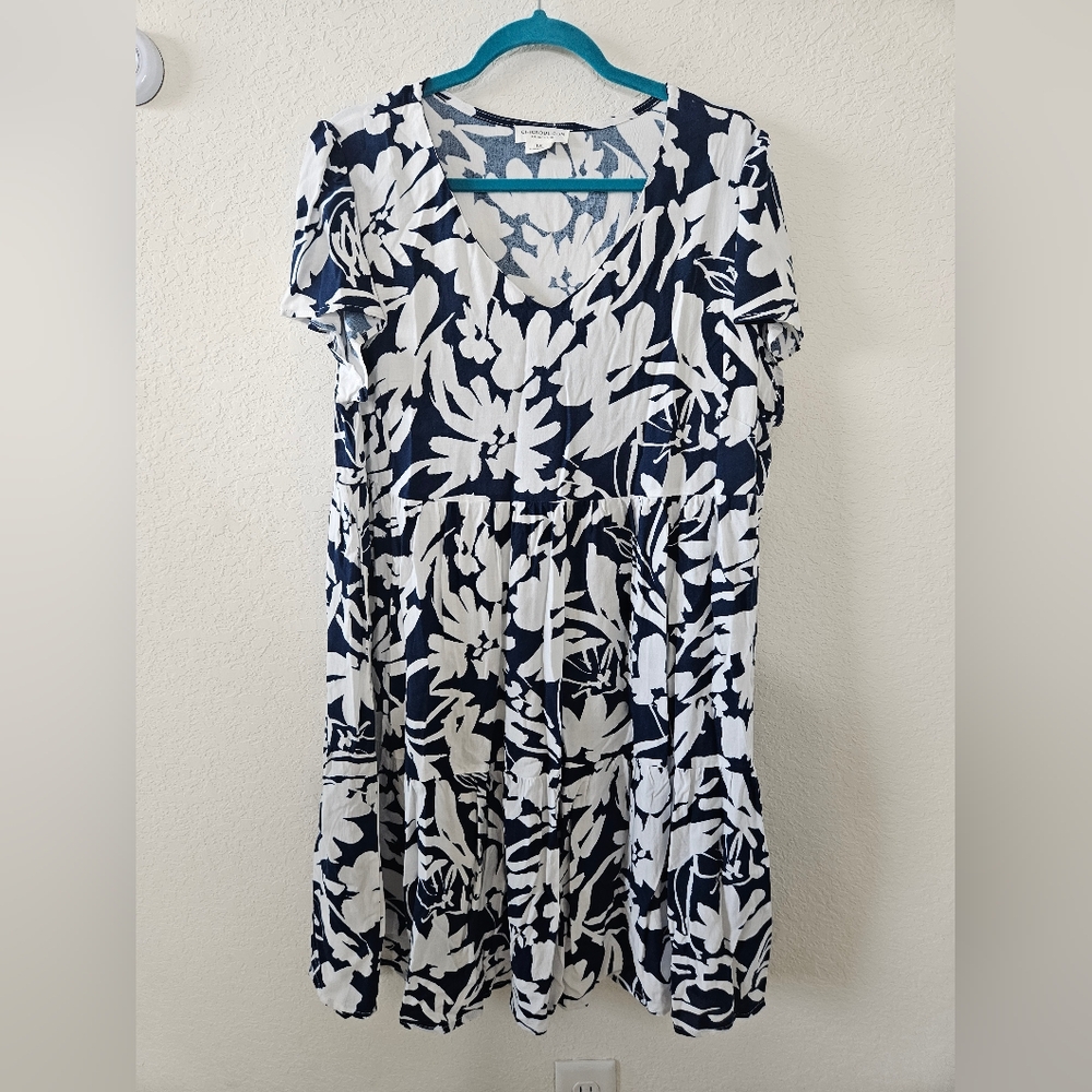 NWOT! Chic Soul Navy and White Boho Floral Mini Dress with Flutter Sleeves! - Picture 3 of 10